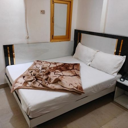 Hotel Geetanjali Inn 新德里 外观 照片