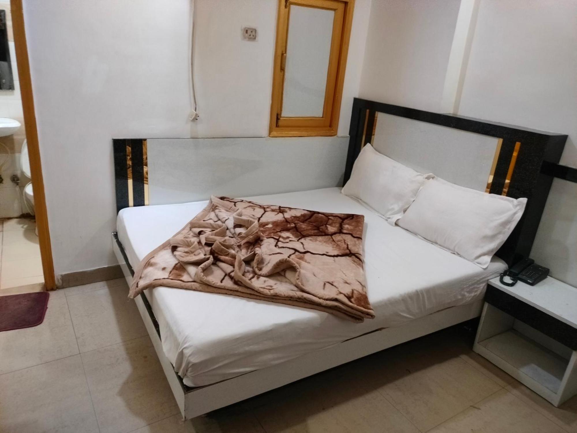 Hotel Geetanjali Inn 新德里 外观 照片