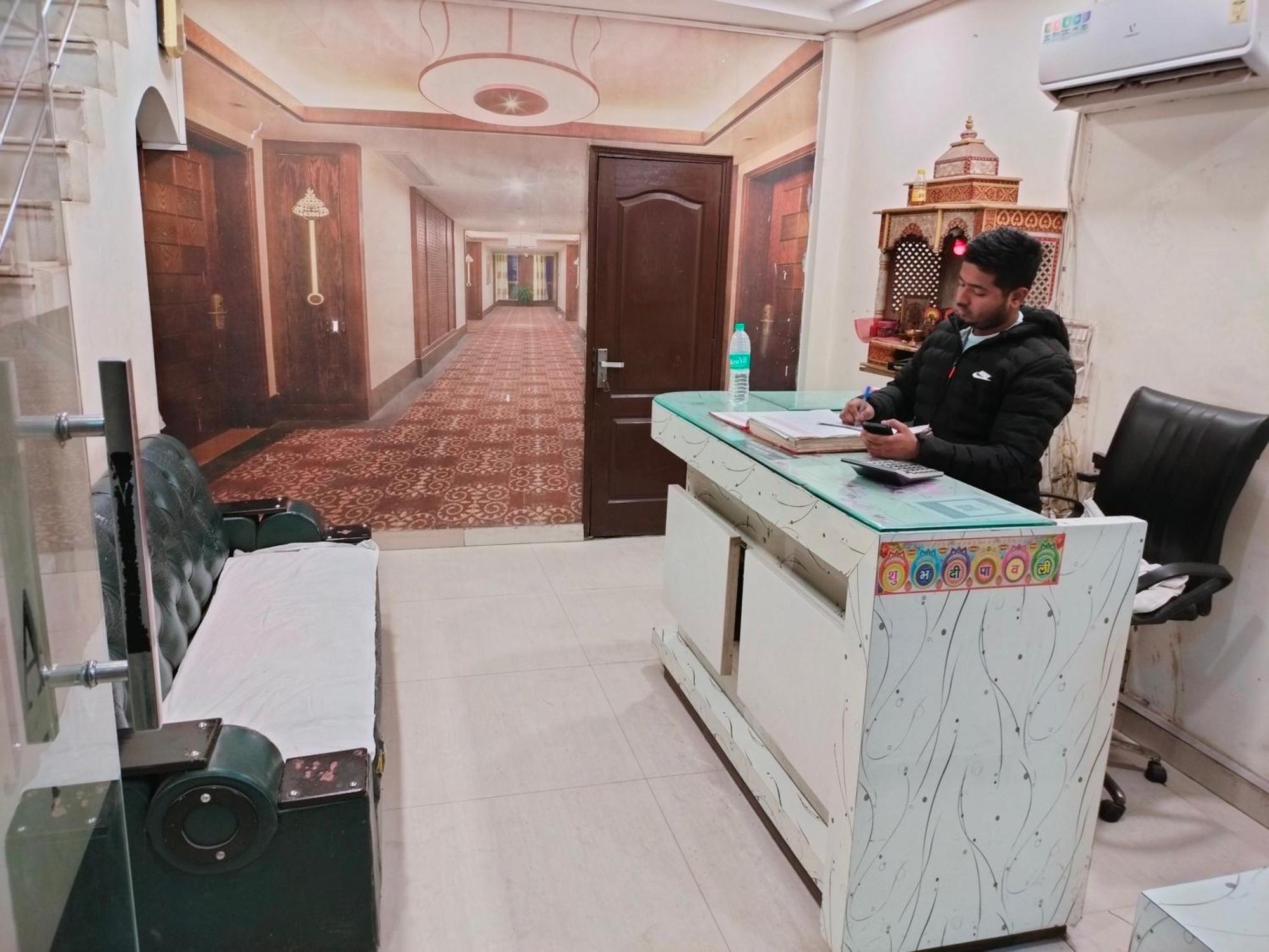 Hotel Geetanjali Inn 新德里 外观 照片