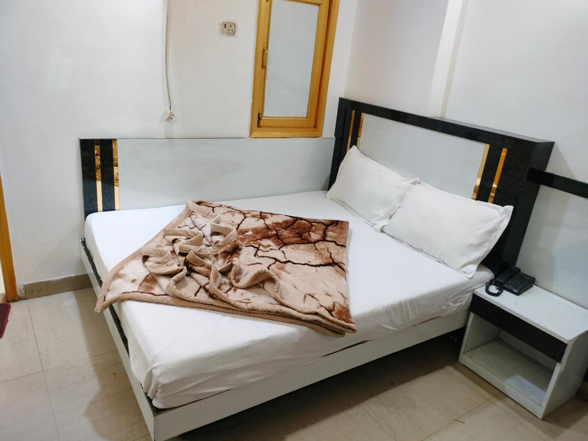 Hotel Geetanjali Inn 新德里 外观 照片