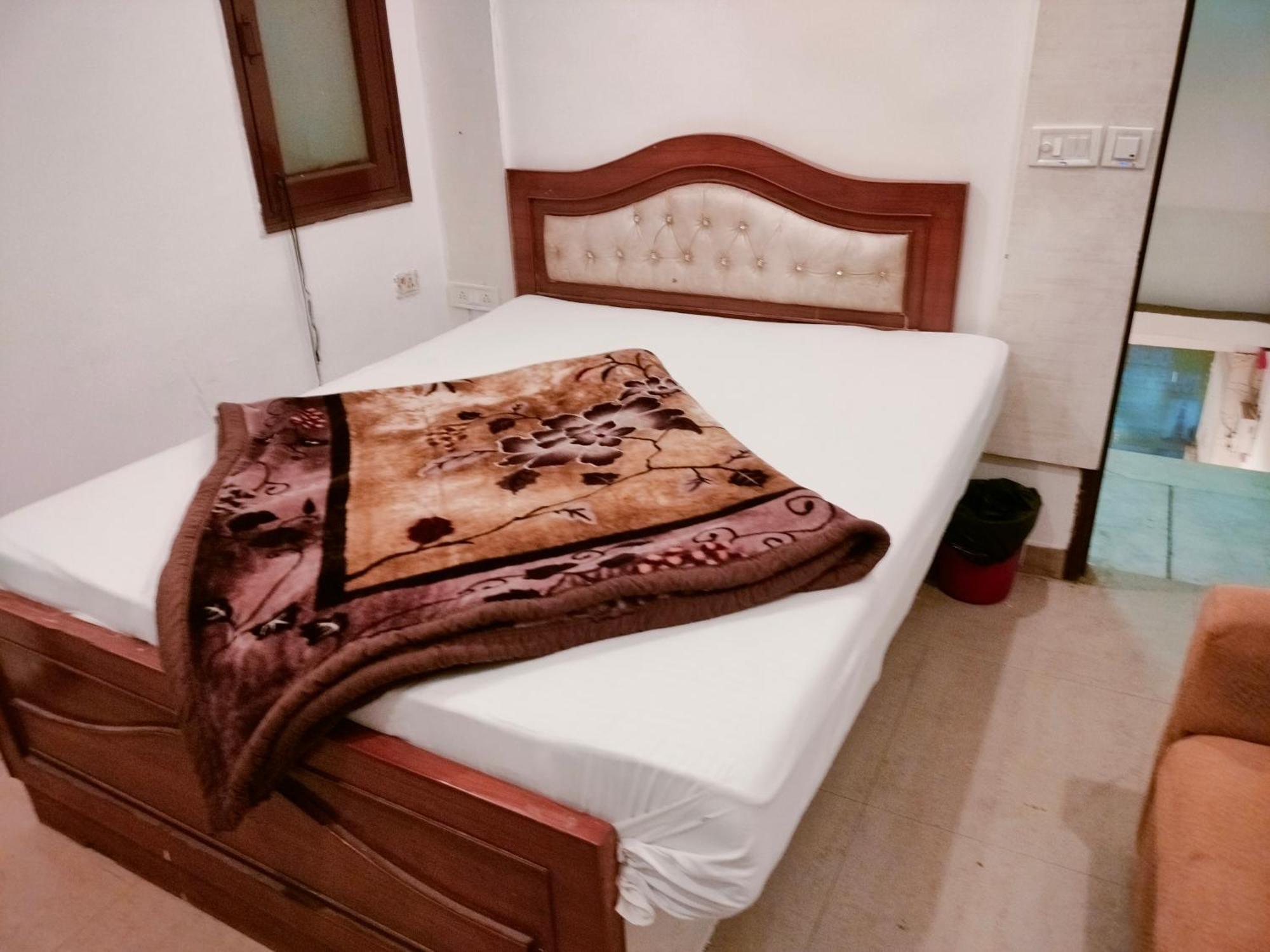 Hotel Geetanjali Inn 新德里 外观 照片