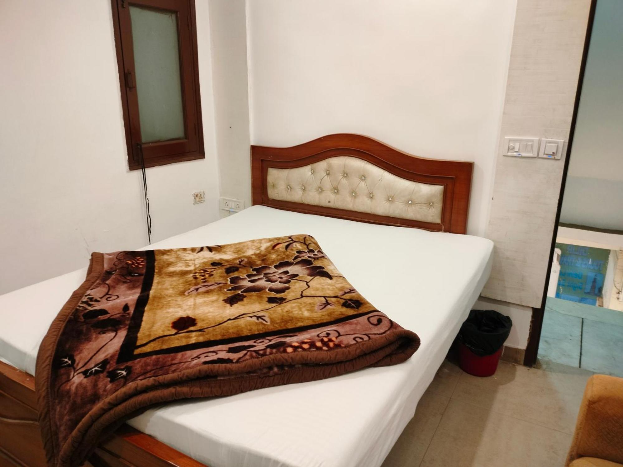 Hotel Geetanjali Inn 新德里 外观 照片