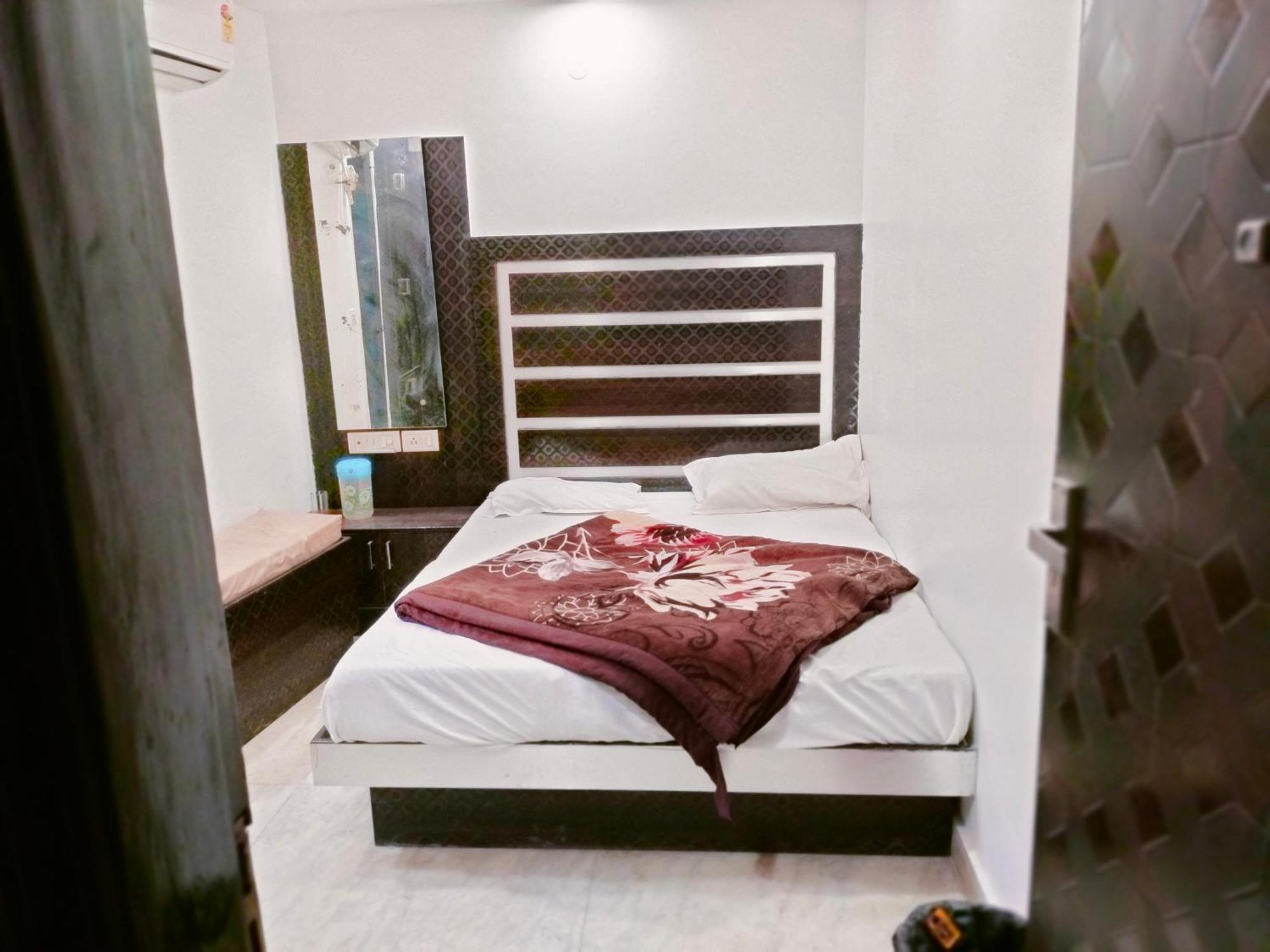 Hotel Geetanjali Inn 新德里 外观 照片
