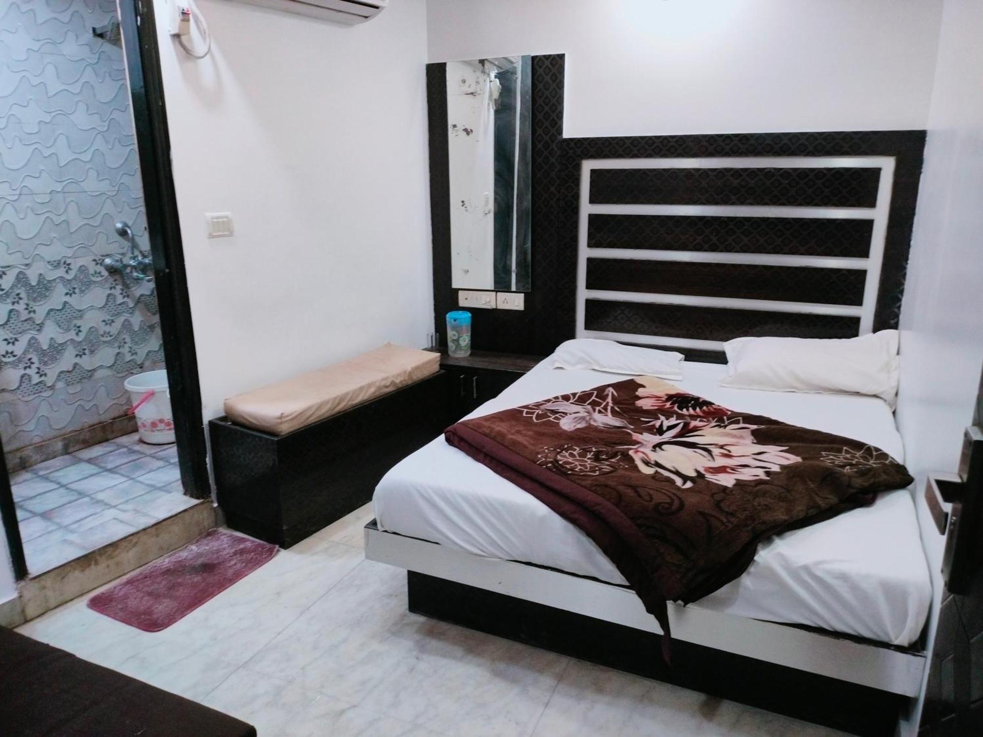 Hotel Geetanjali Inn 新德里 外观 照片
