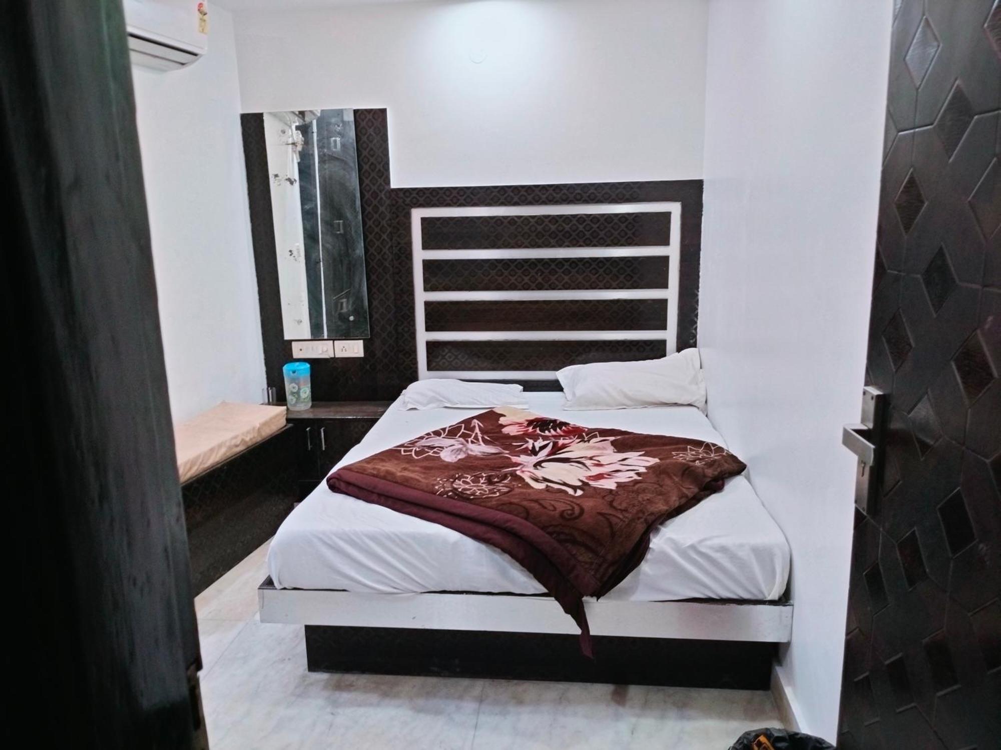 Hotel Geetanjali Inn 新德里 外观 照片
